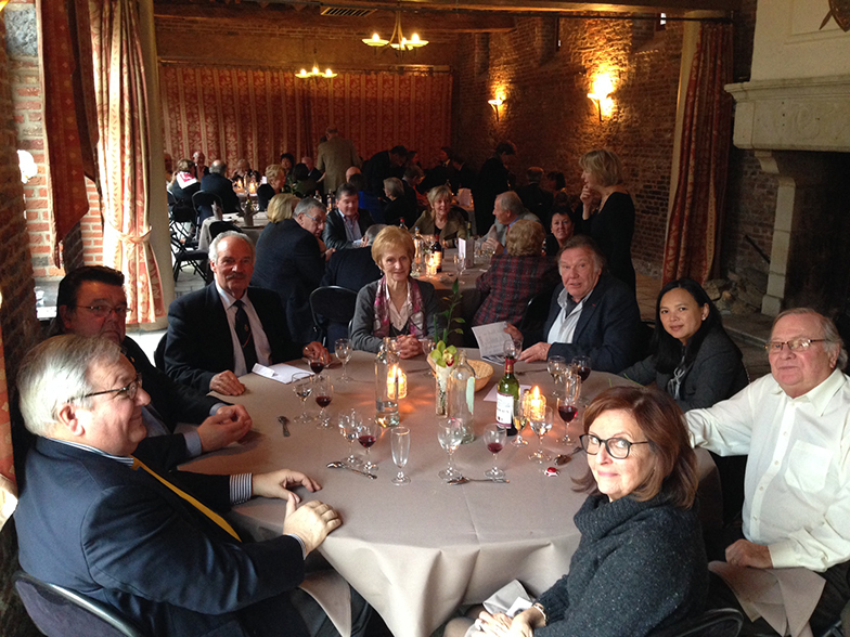 02.jpg